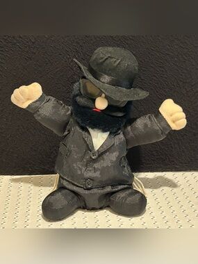 Harvey Magila Dancing Rabbi  plays Hava Nagila - Works, made by Charm Co. Canada